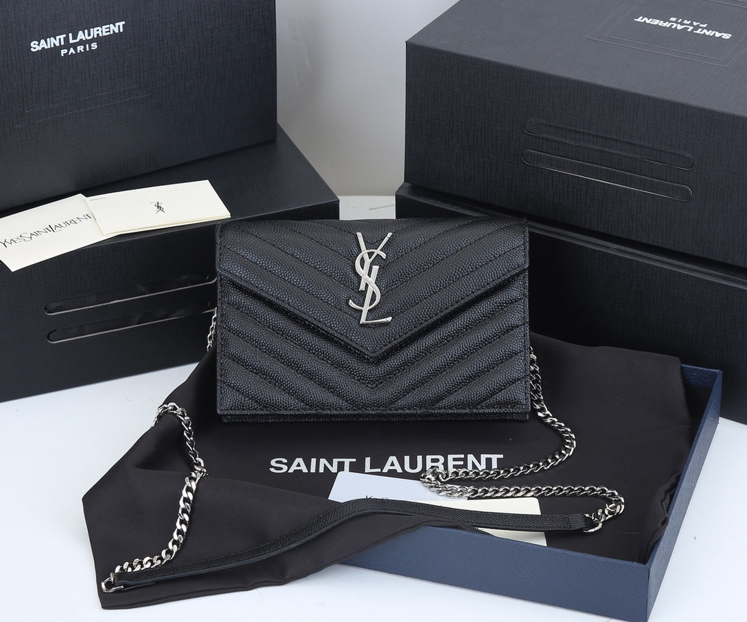 1LSL75BDE Stylish leather bag