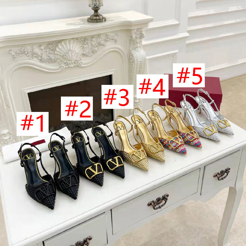 2YVL38ZDE Stylish leather  High heels