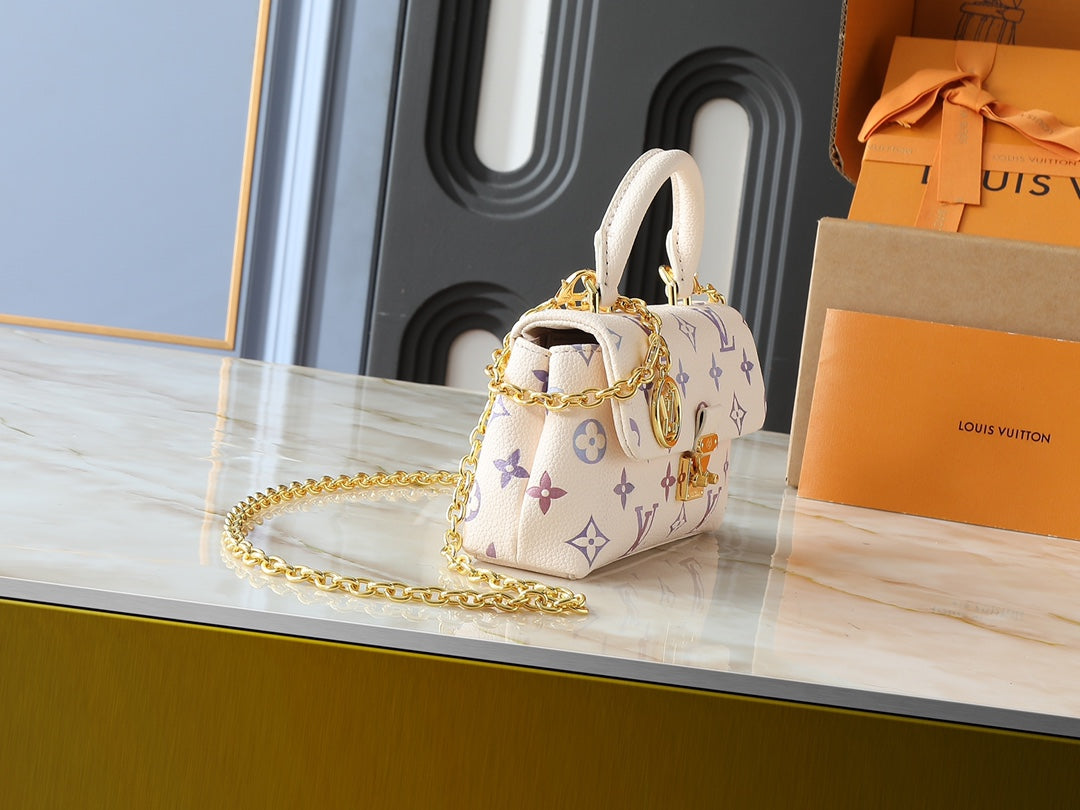 15RE16BDE Stylish leather bag