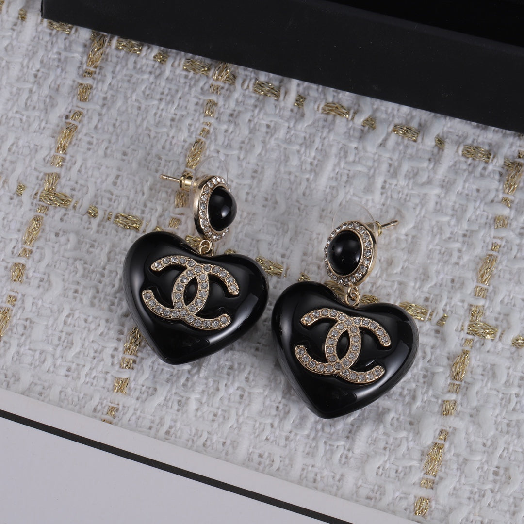 14C292EDE Stylish Earrings