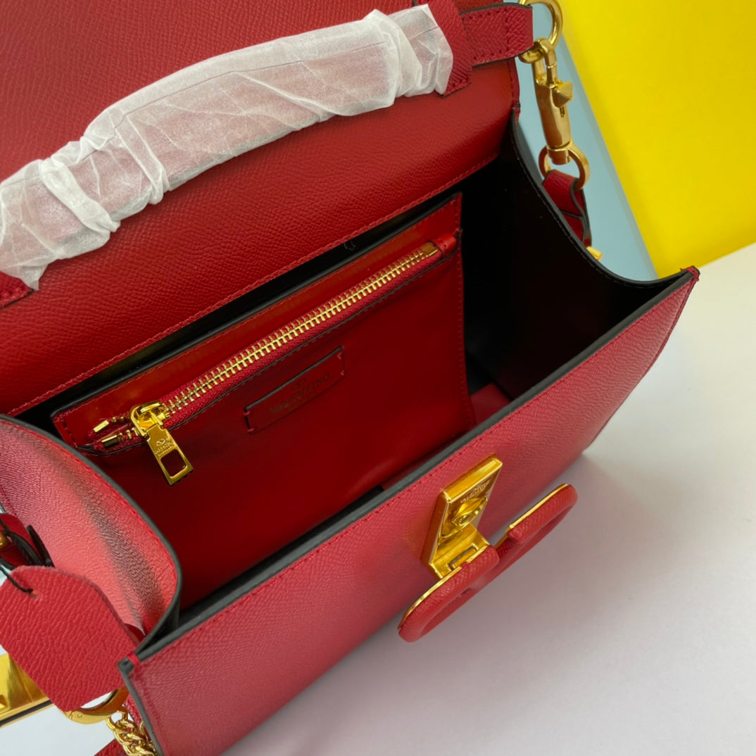 1XVL30BDE Stylish leather bag 