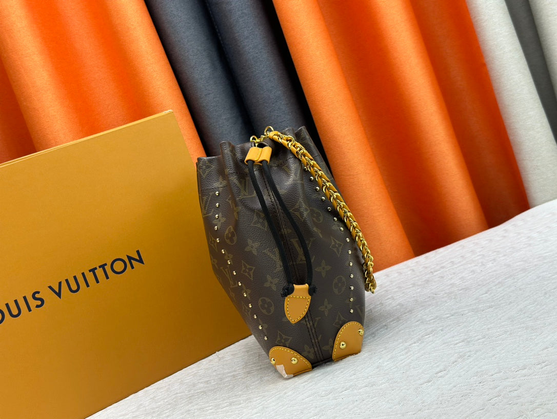 1XE56BDE Stylish leather bag