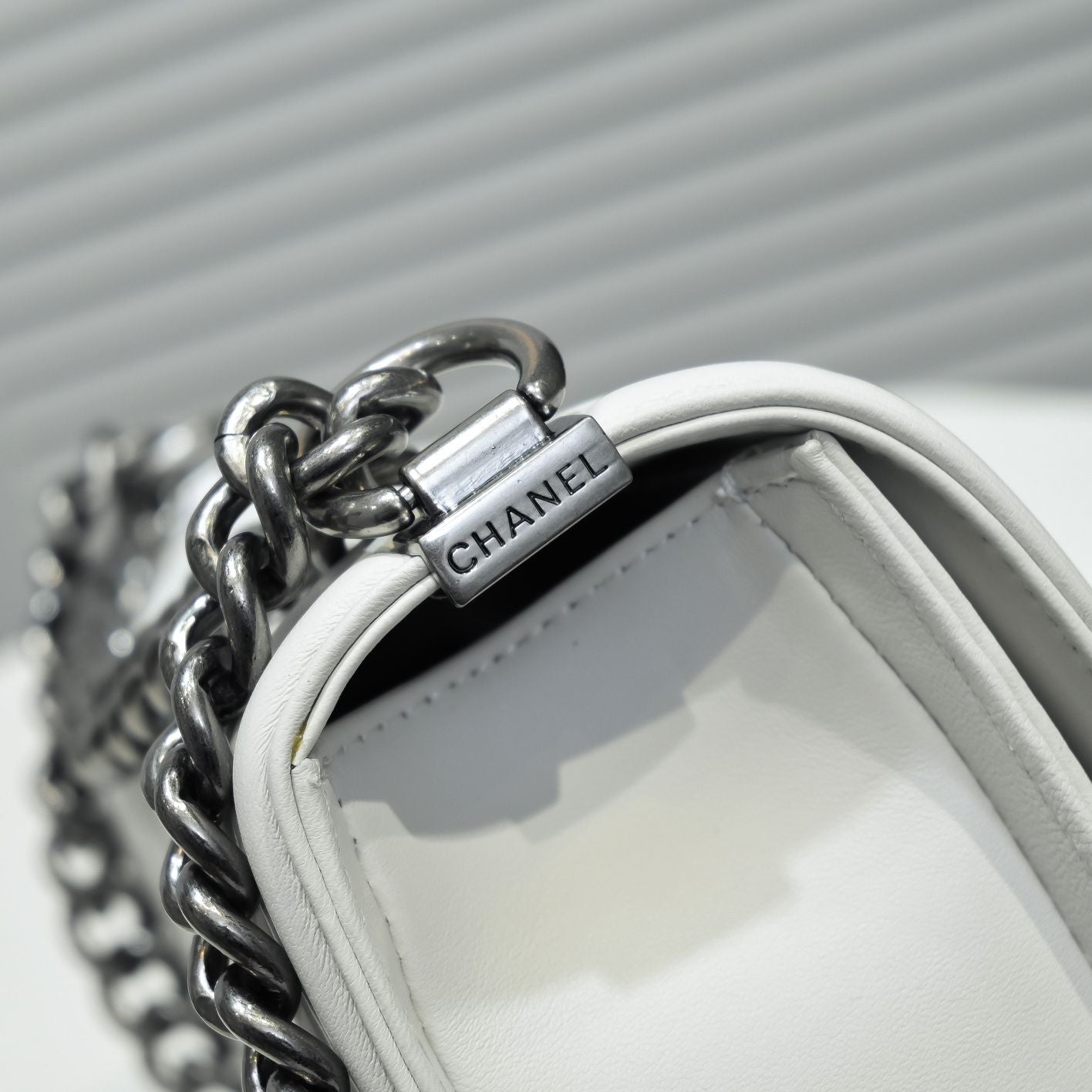 1XC413BDE Stylish leather bag