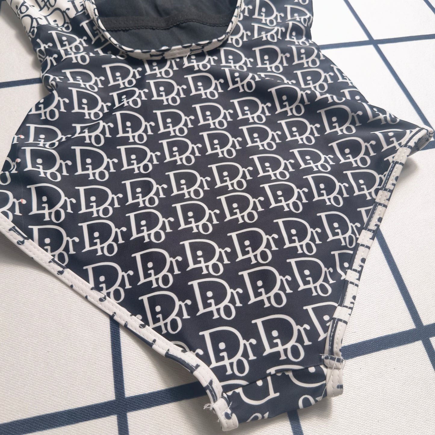 14D285YDE Stylish Bikini swimsuit