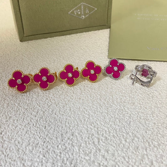 575RVA3EDE Stylish Earrings