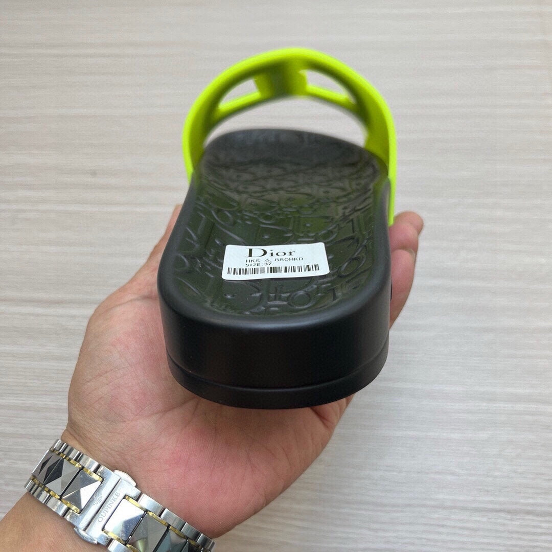 5LD213ZDE Stylish Slippers