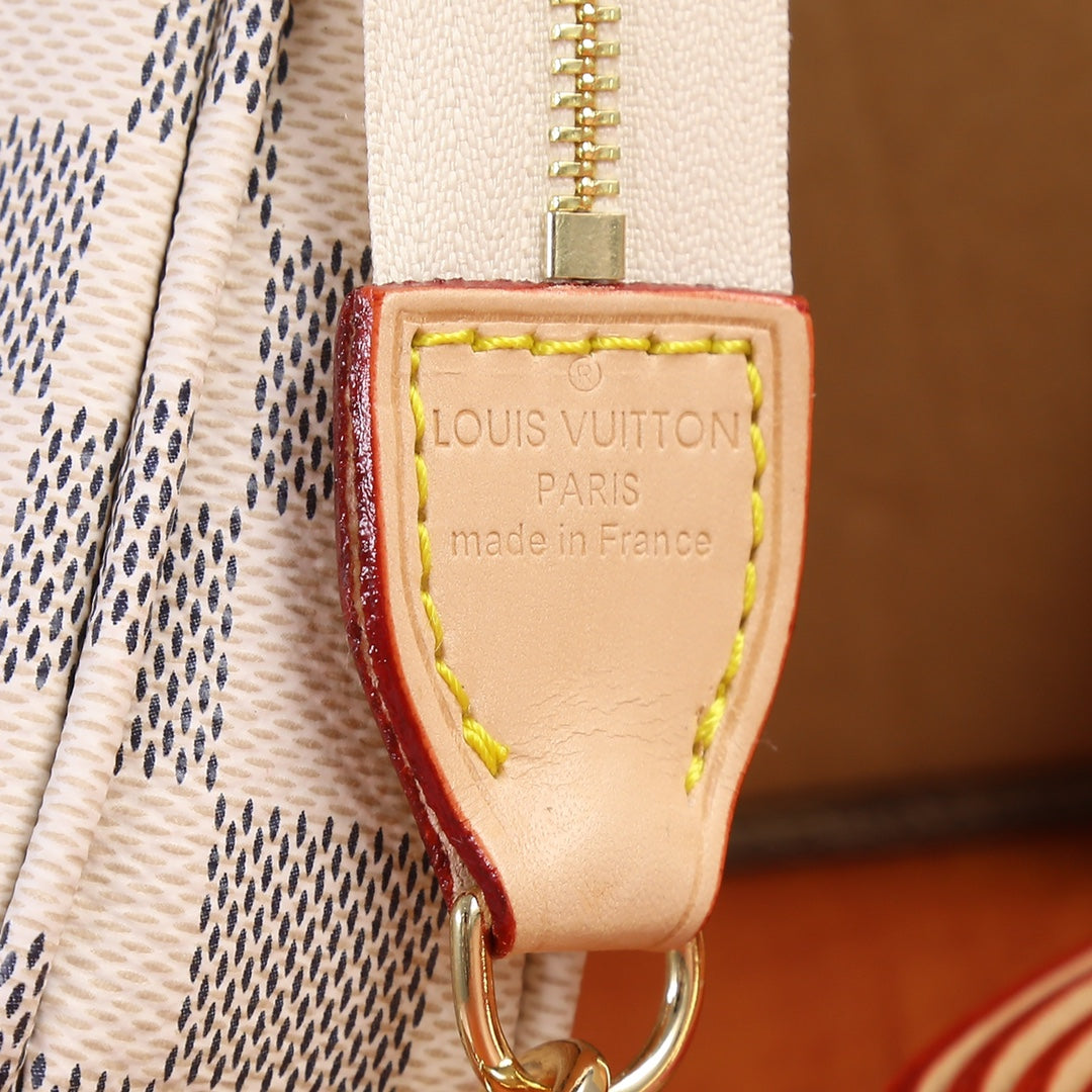 XE17BDE Stylish leather bag 