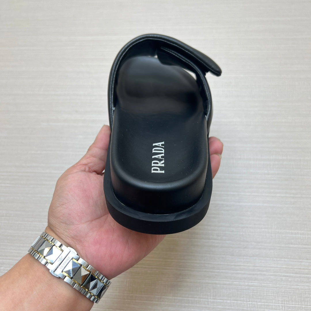 54PD7ZDE Stylish slippers