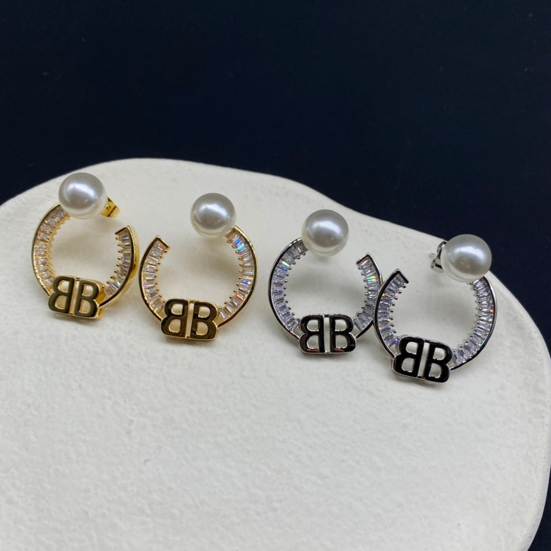 14J143EDE Stylish Earrings