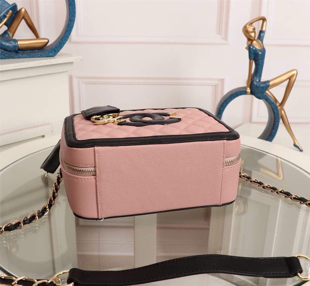 165NC124BDE Stylish leather bag