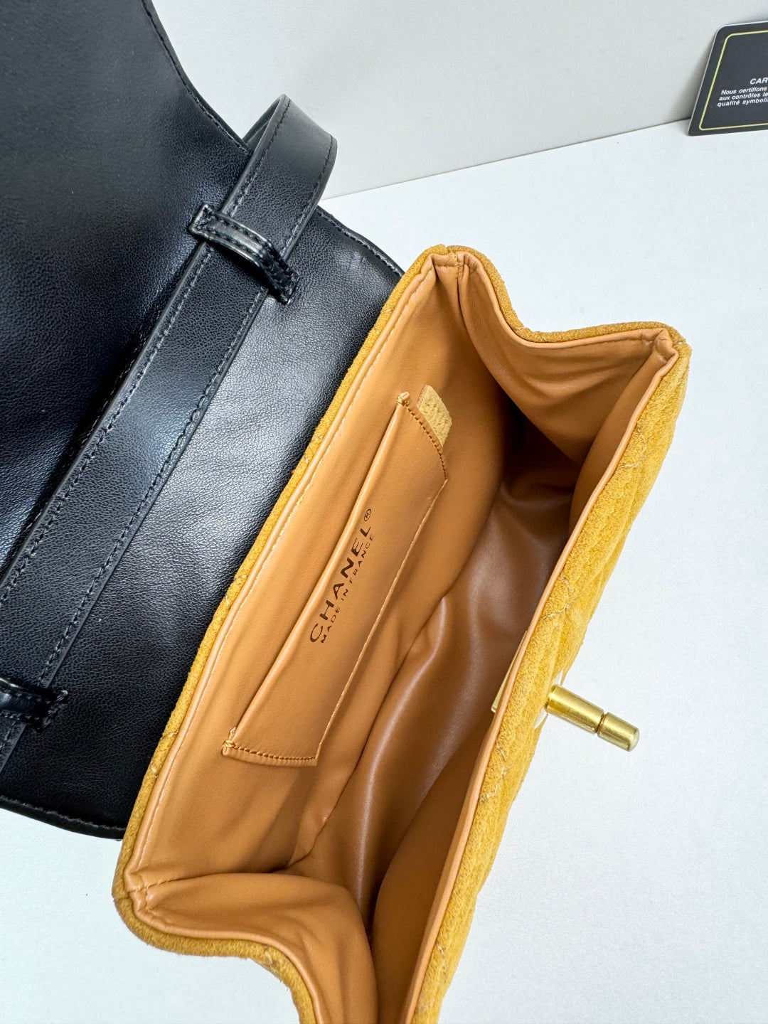 15RC62BDE Stylish leather bag