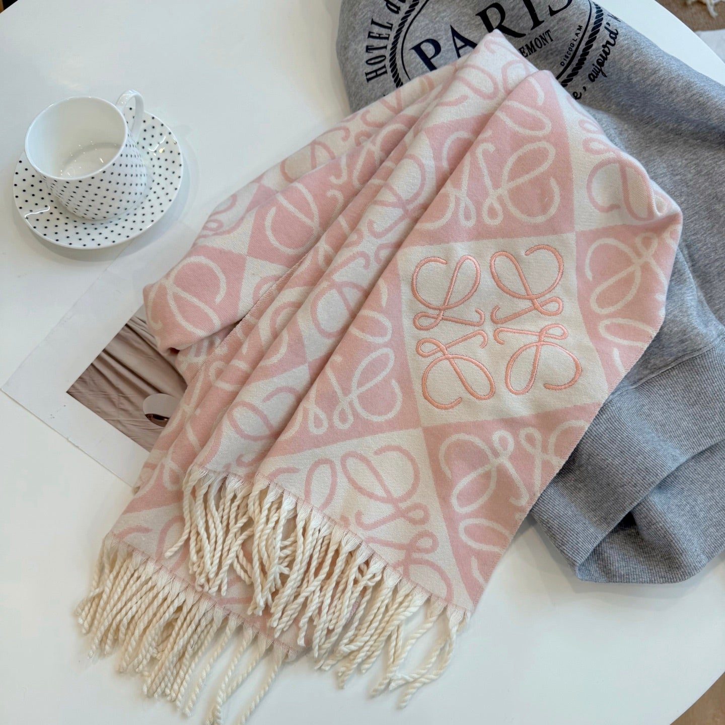 185ZA44WDE Stylish Winter Scarves