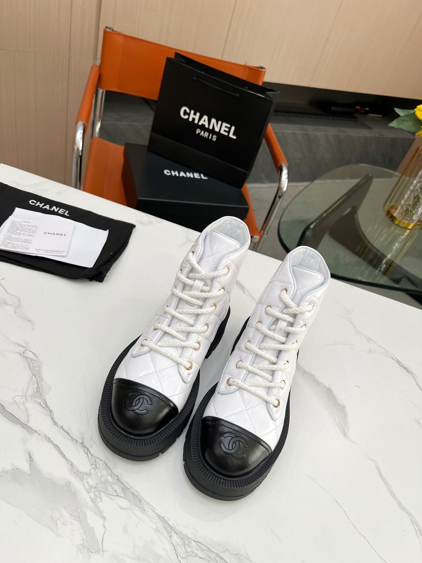 3LC4ZDE Stylish boots