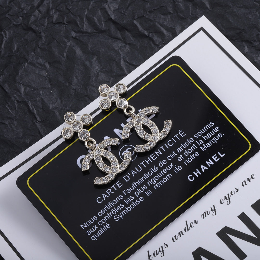 1YC391EDE Stylish Earrings