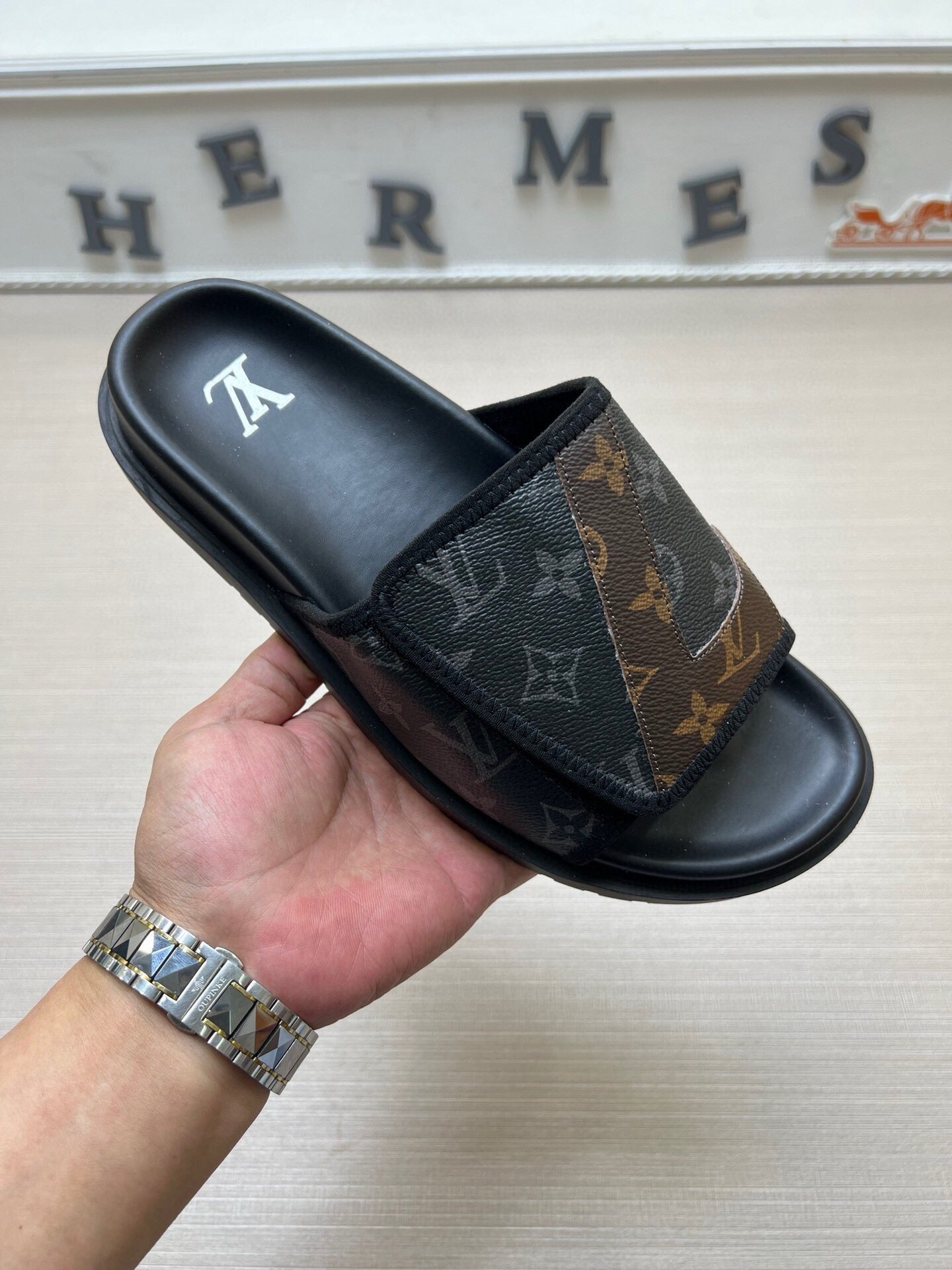 5WE251ZDE Stylish Slippers