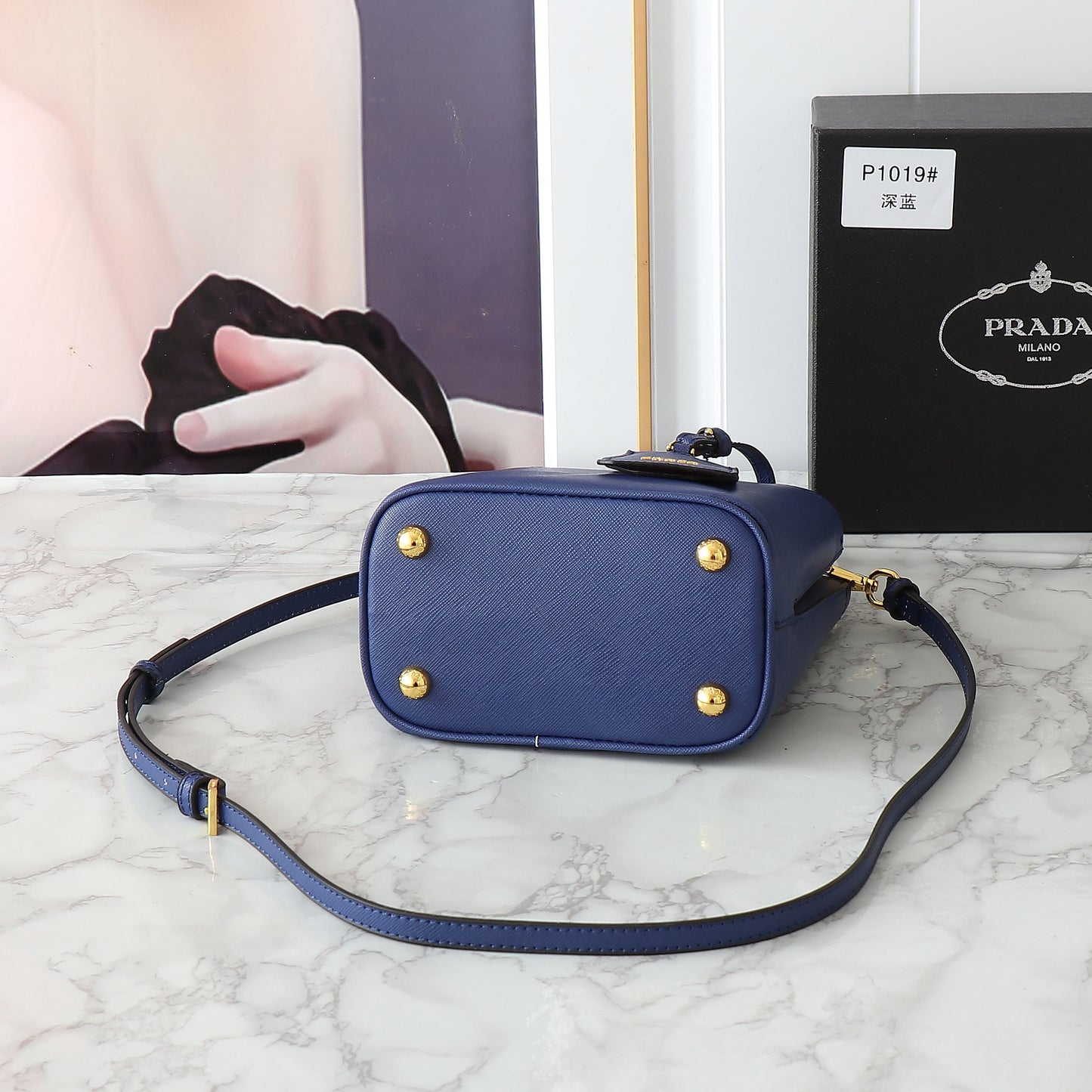 1WP102BDE Stylish leather bag