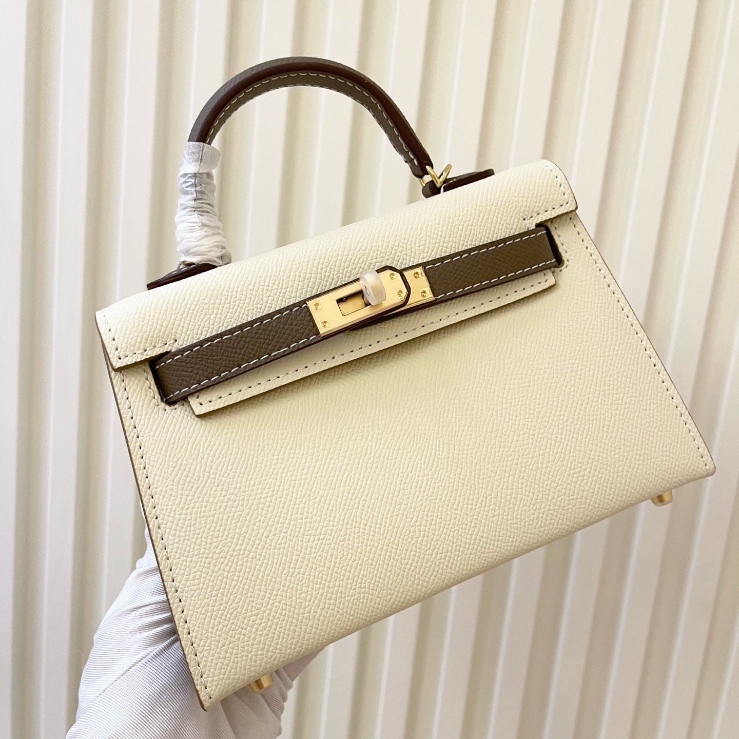 2WH25BDE Stylish leather bag