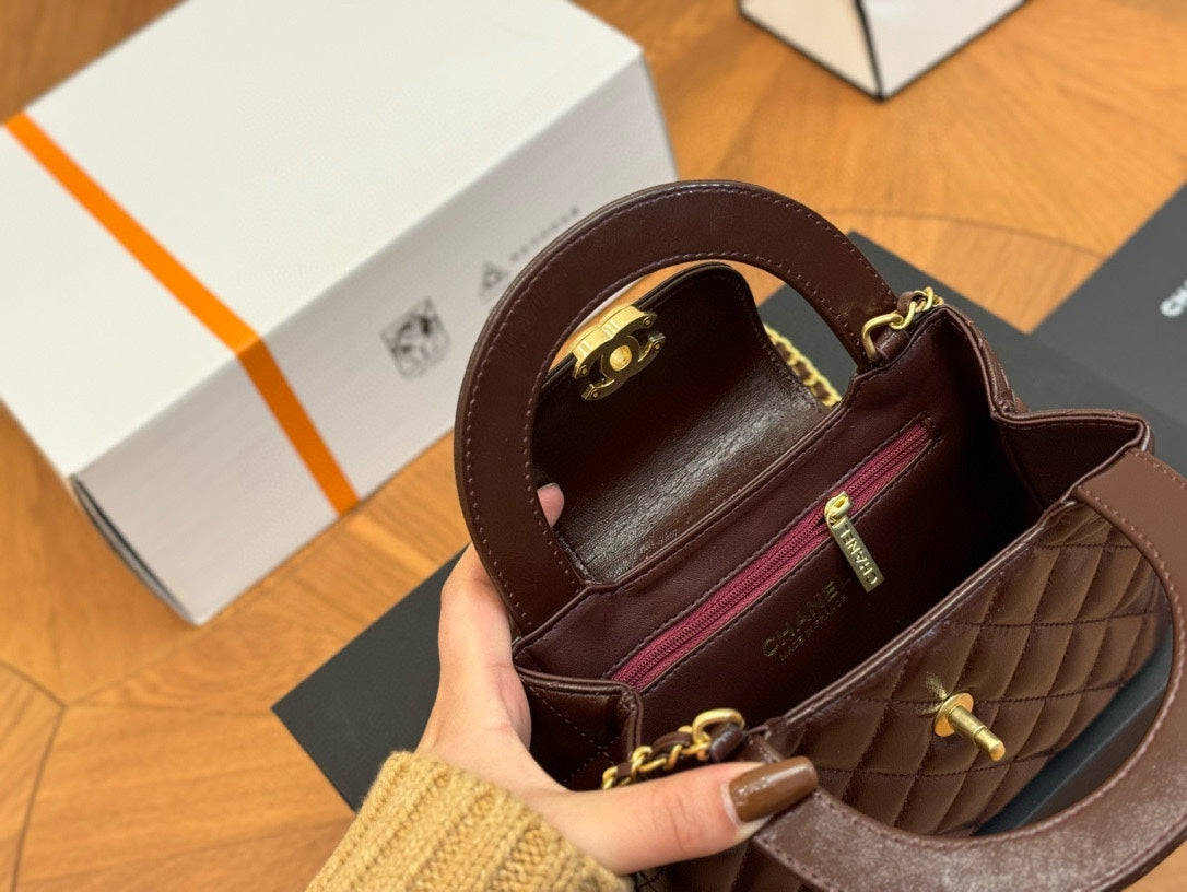 6XC425BDE Stylish leather bag