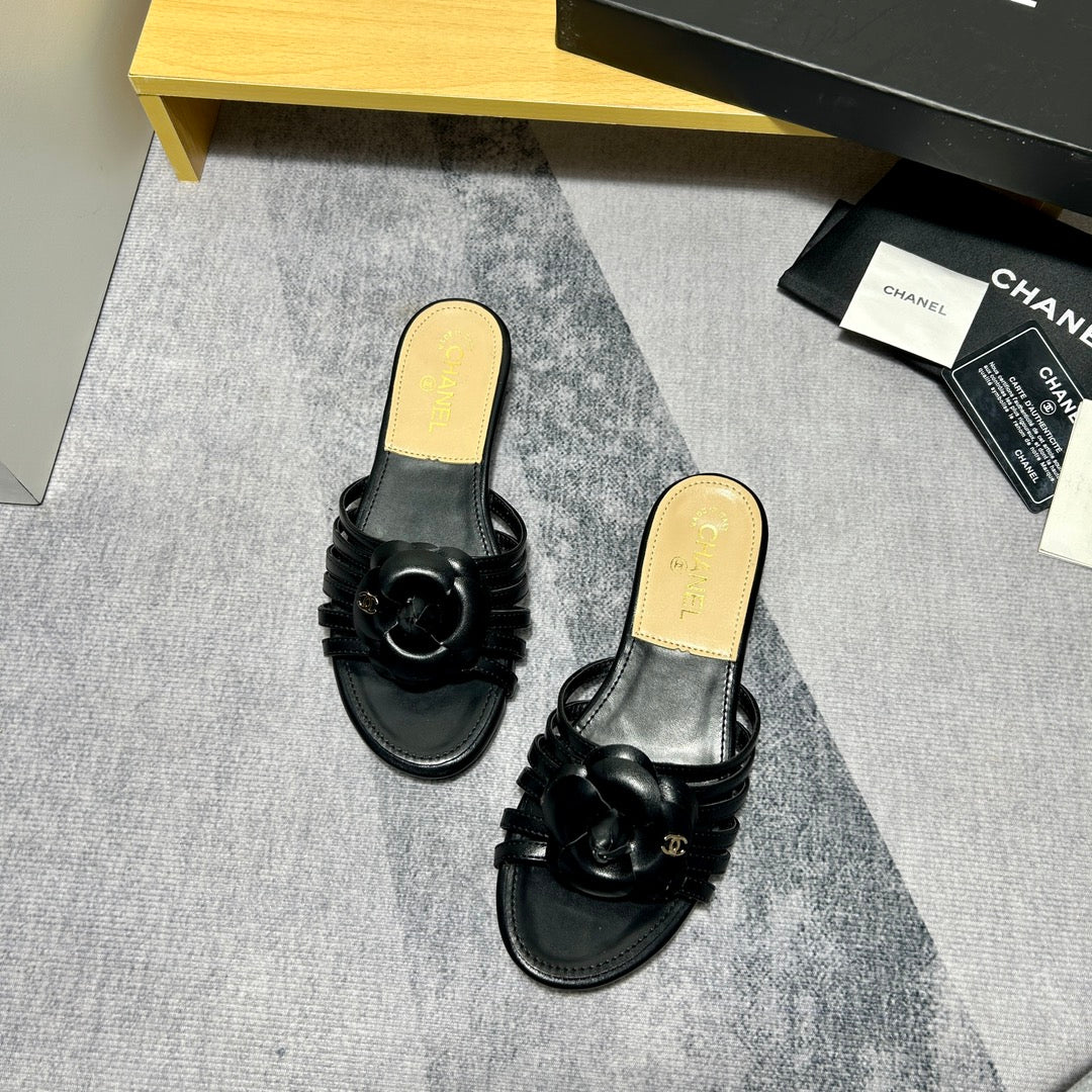 14C186ZDE Stylish Slippers