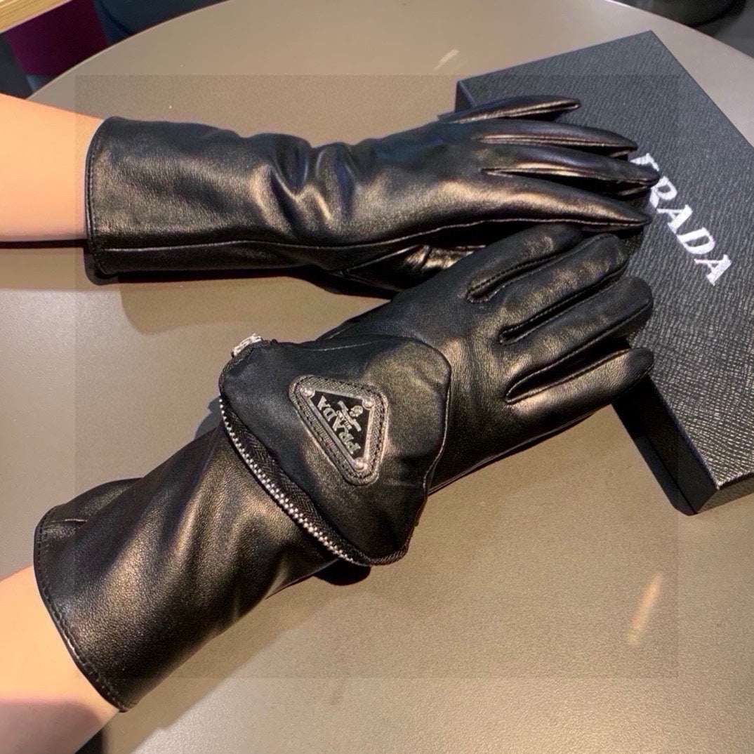 14PD46SDE Stylish sheepskin gloves