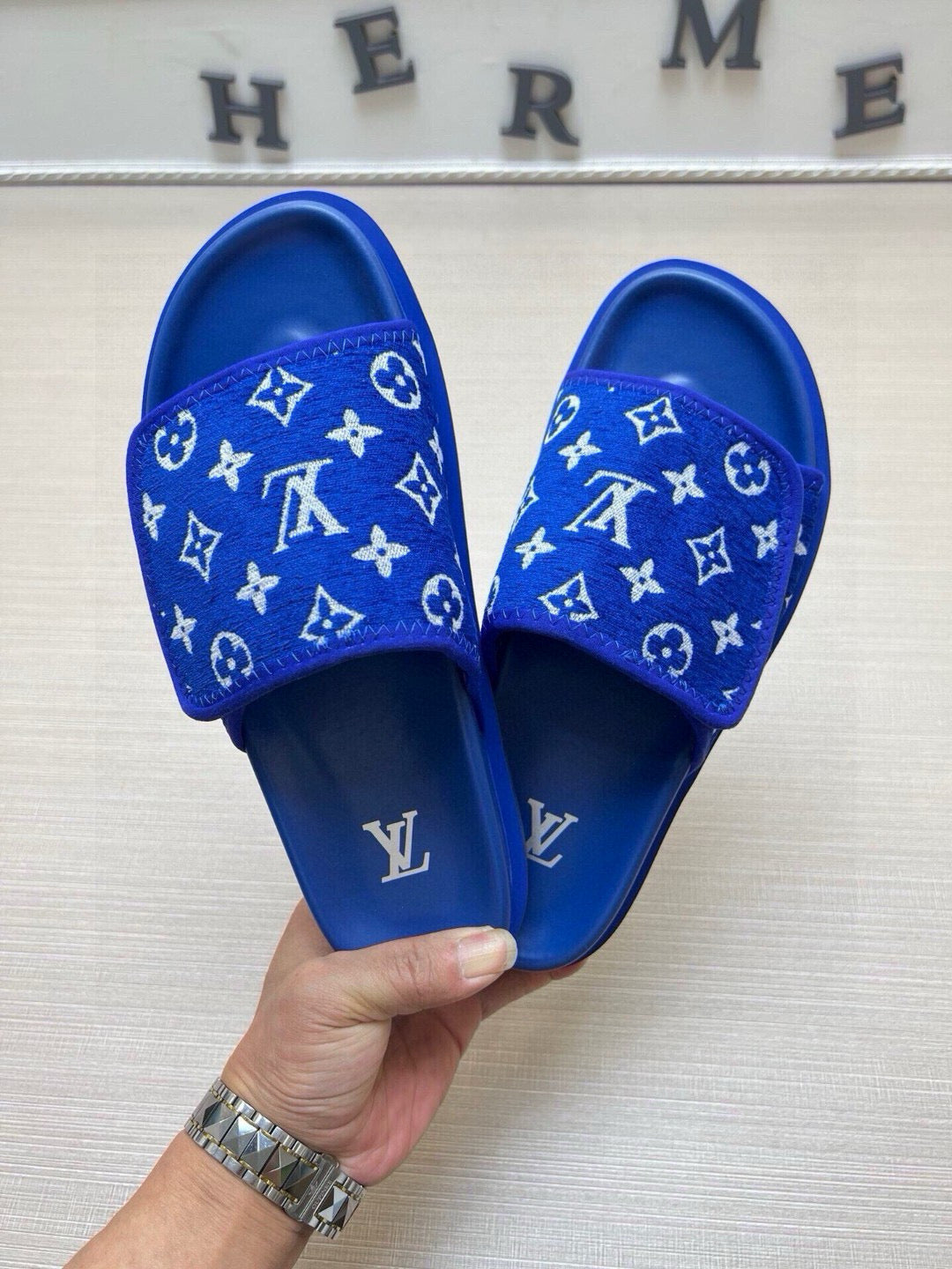 5QE4ZDE Stylish Slippers