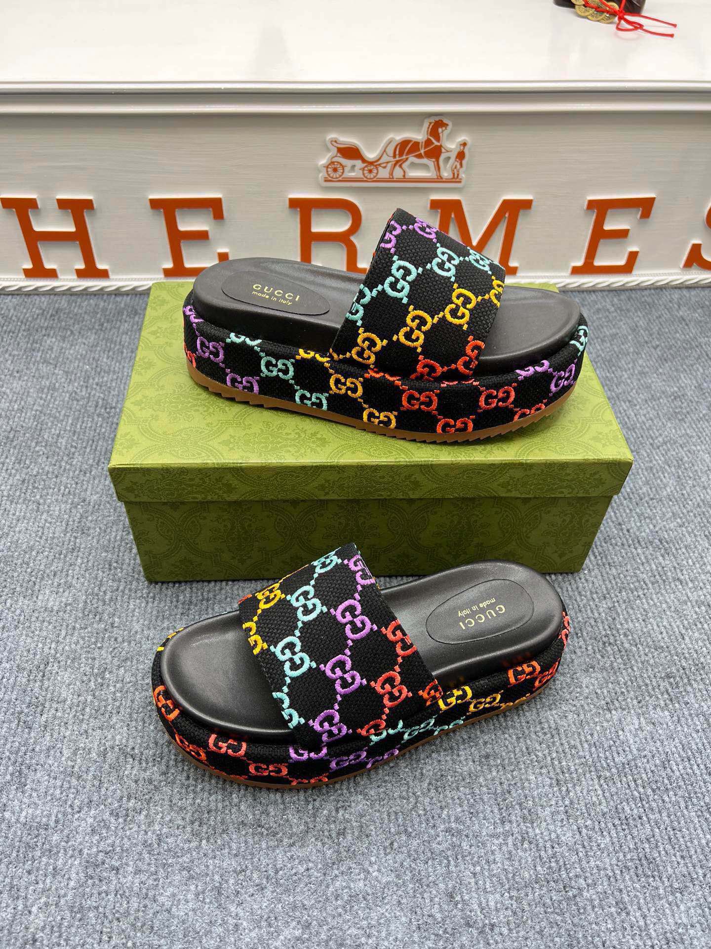 54B122ZDE Stylish slippers  Sole thickness 5.5cm