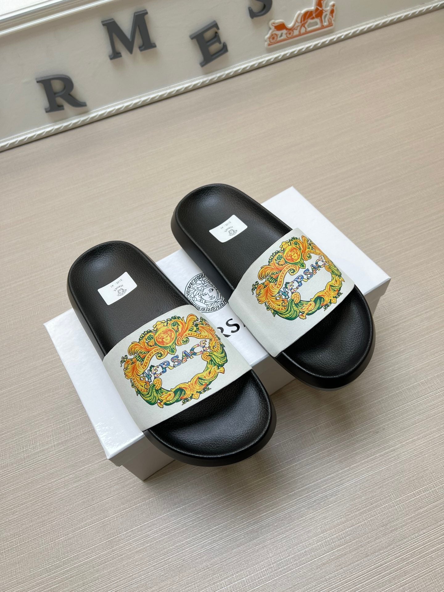 54V164ZDE Stylish sandals slippers