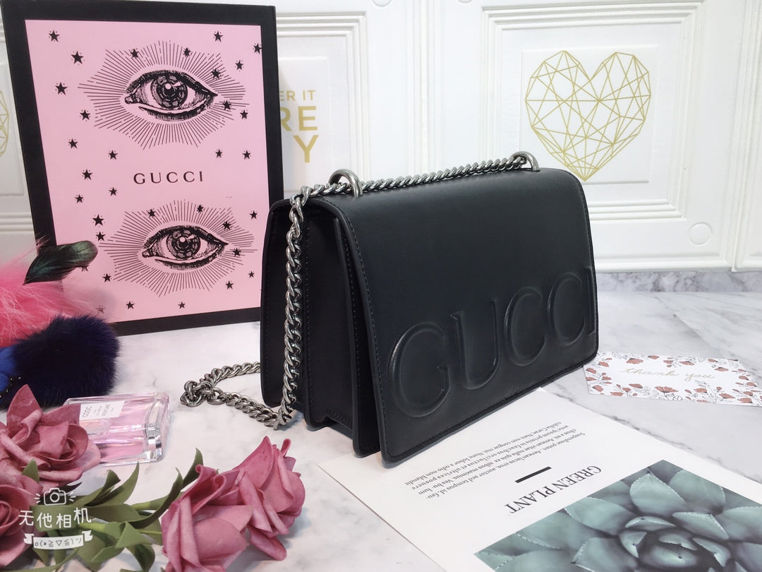 15RB118BDE Stylish leather bag