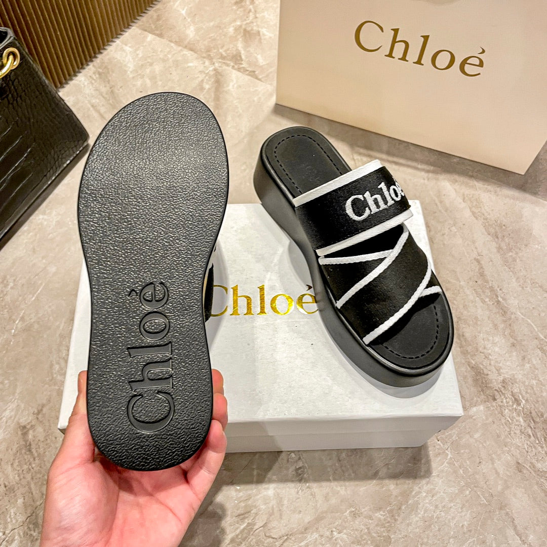 14A209ZDE Stylish Slippers