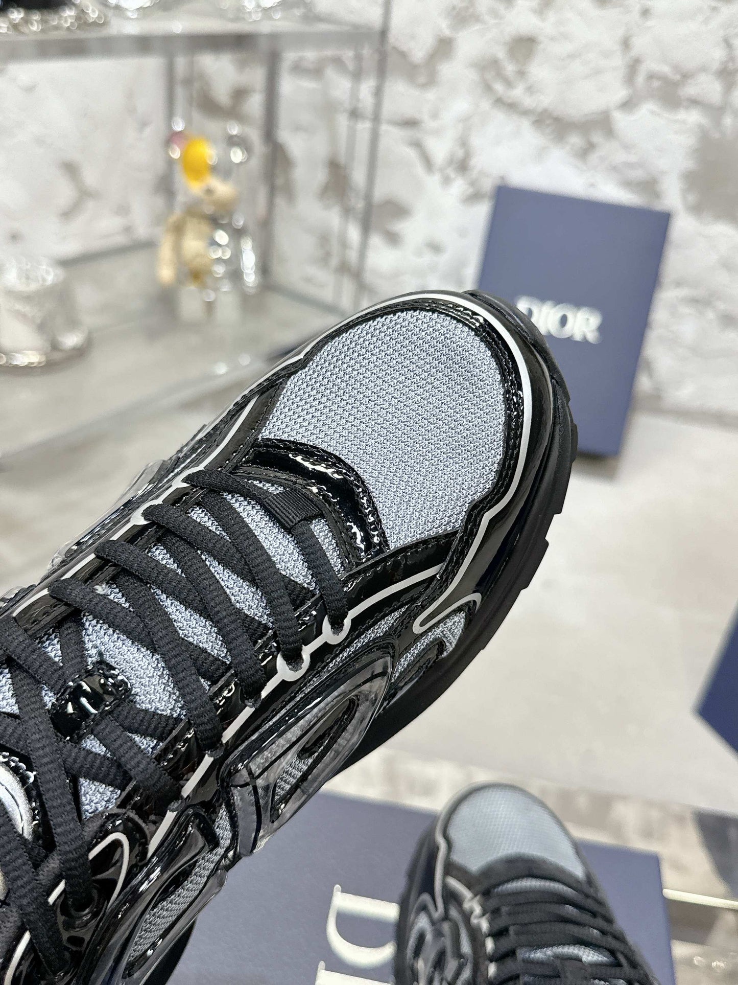 245RD2ZDE Stylish Sneakers