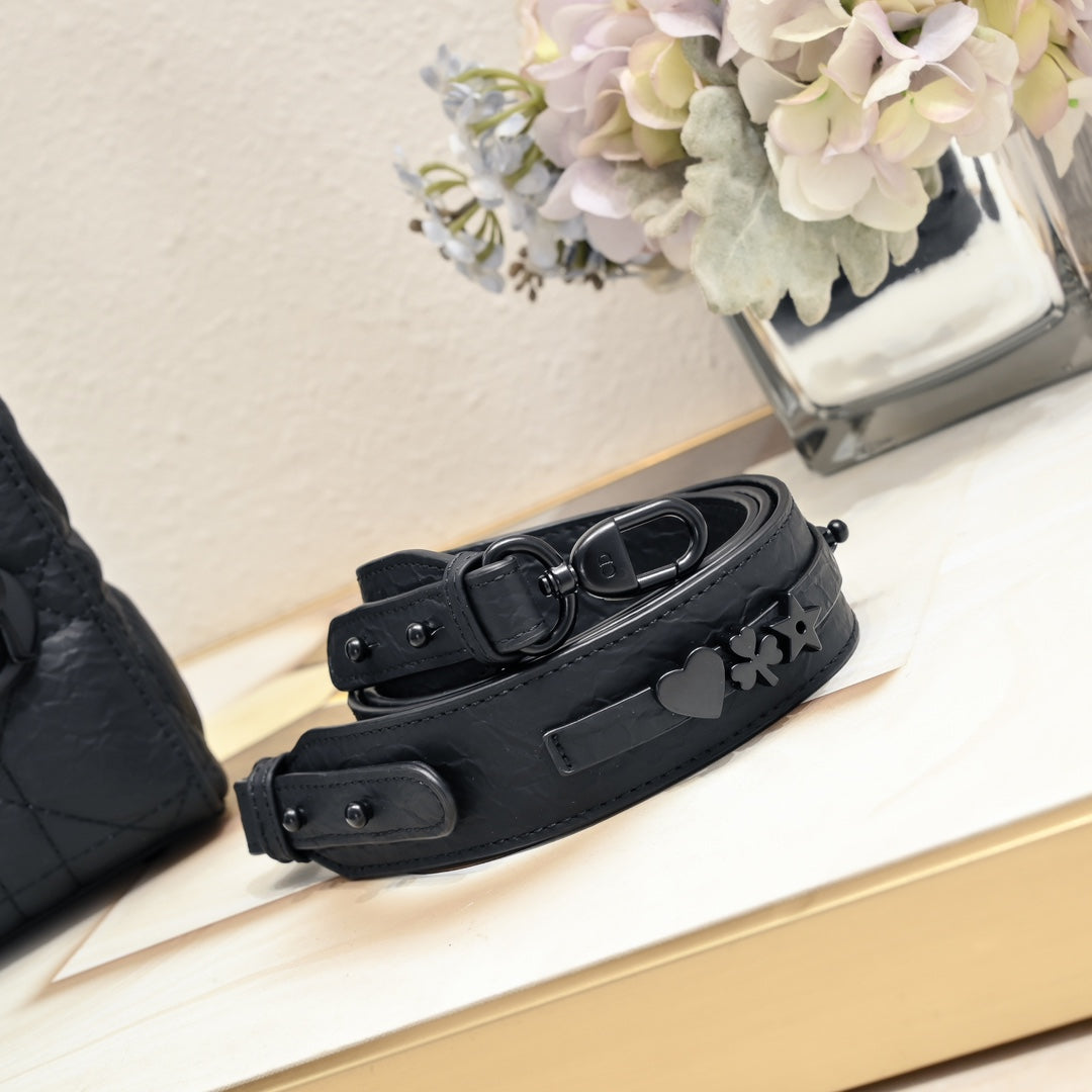 1XD438BDE Stylish leather bag