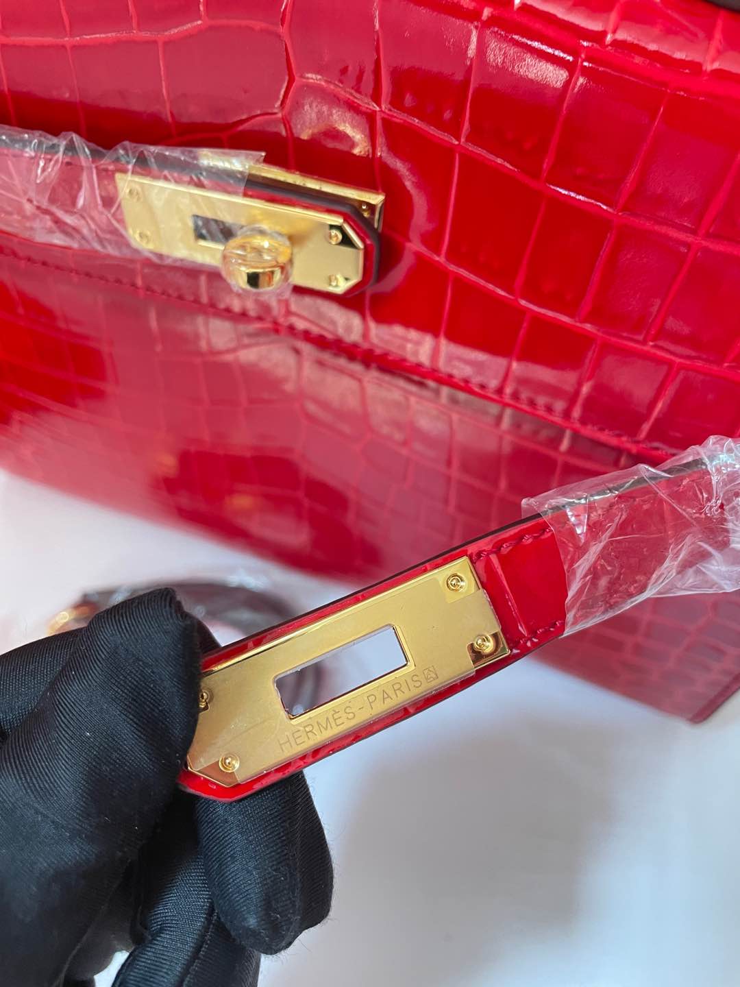 2WH28BDE Stylish leather bag