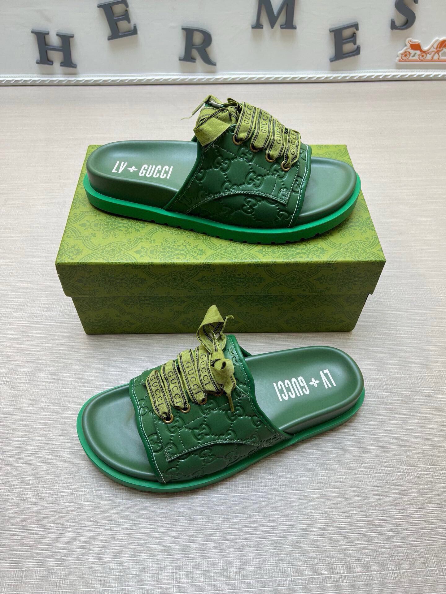 5WB242ZDE Stylish Slippers