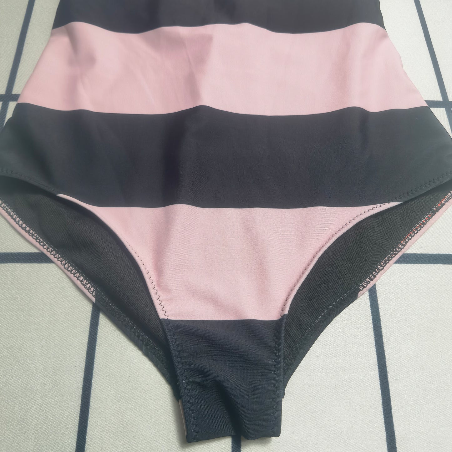 135ZC318YDE Stylish Bikini swimsuit