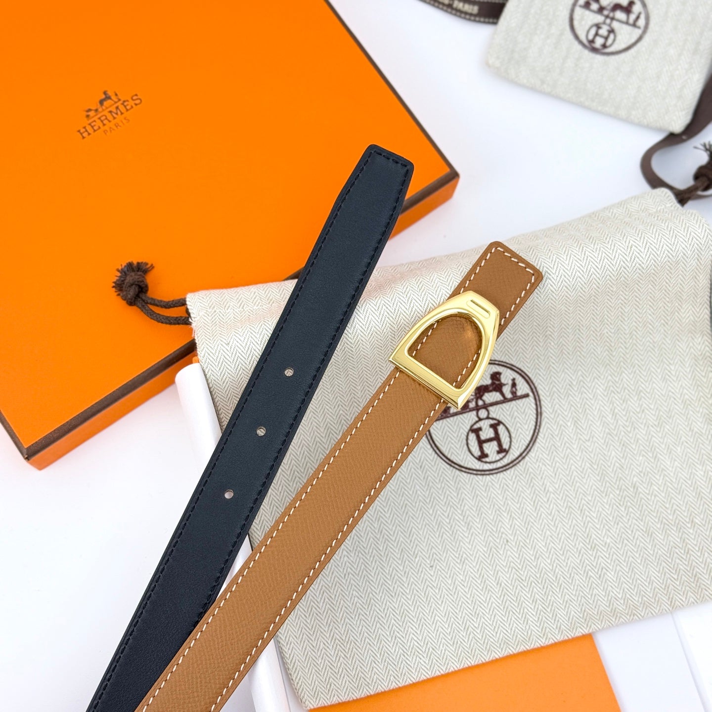 155RH232PDE Stylish  High quality belt With full package