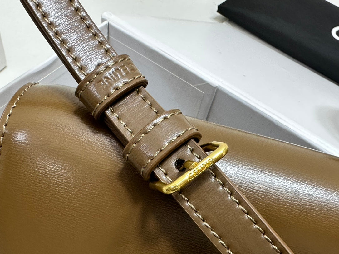 1WN61BDE Stylish leather bag