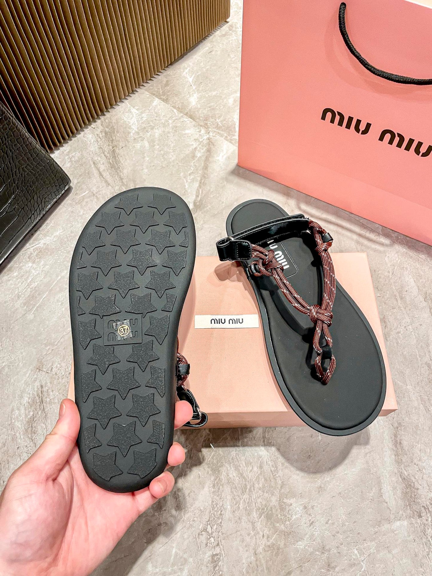 14A170ZDE Stylish sandals