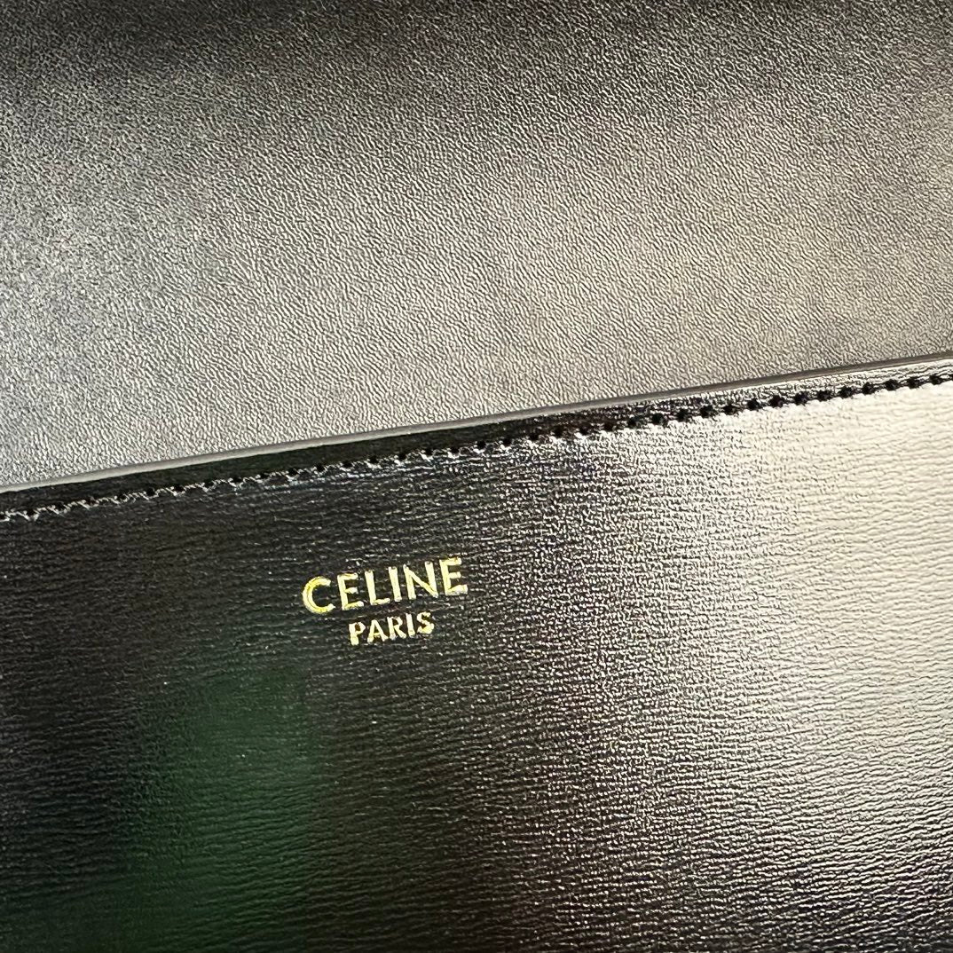 1XE271BDE Stylish leather bag 