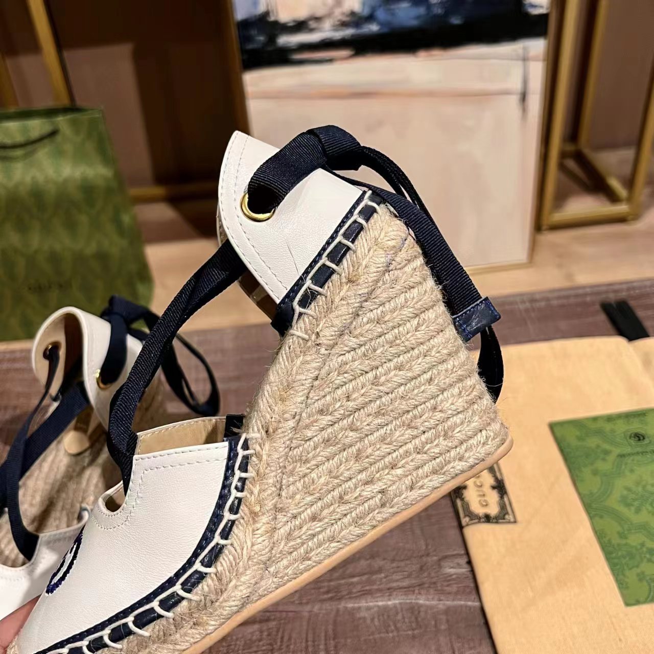 2YB39ZDE Stylish leather High heels