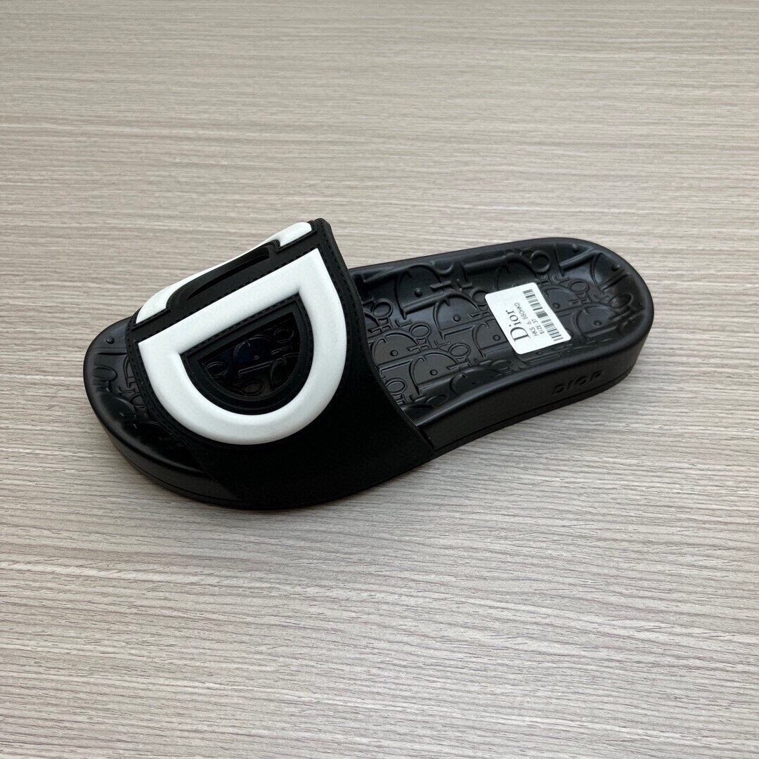 5LD213ZDE Stylish Slippers