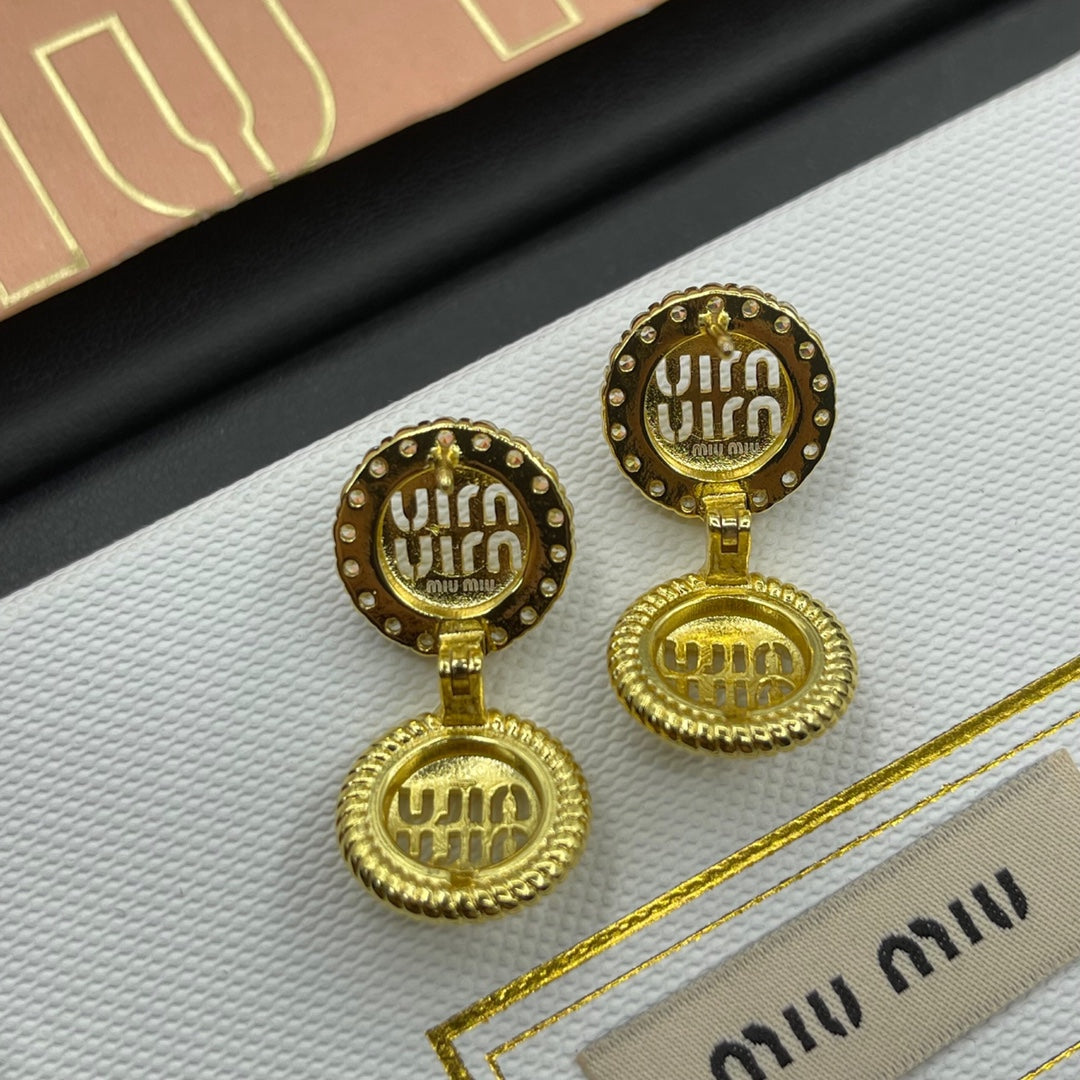14A518EDE Stylish Earrings