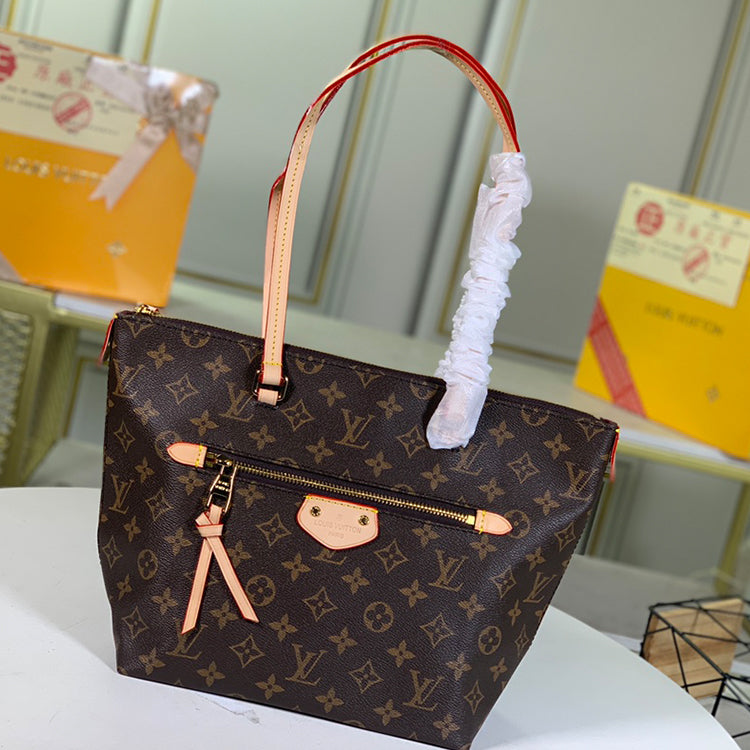 1E001BDE Stylish leather bag 