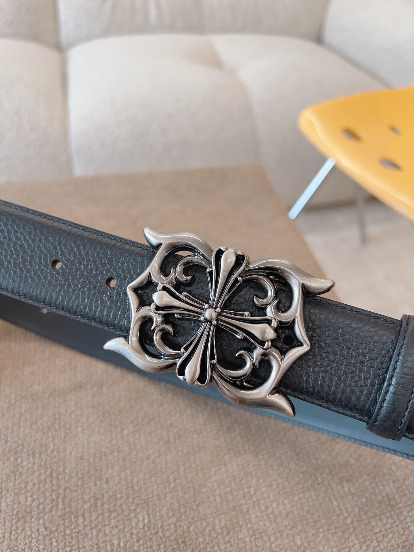 255RA16PDE Stylish High quality belt With full package