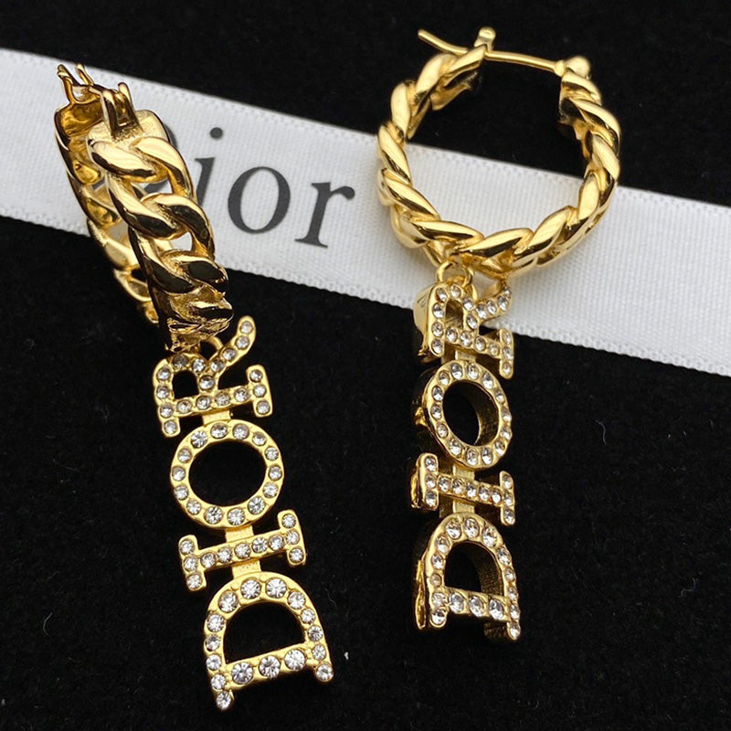 1YD224EDE Stylish Earrings