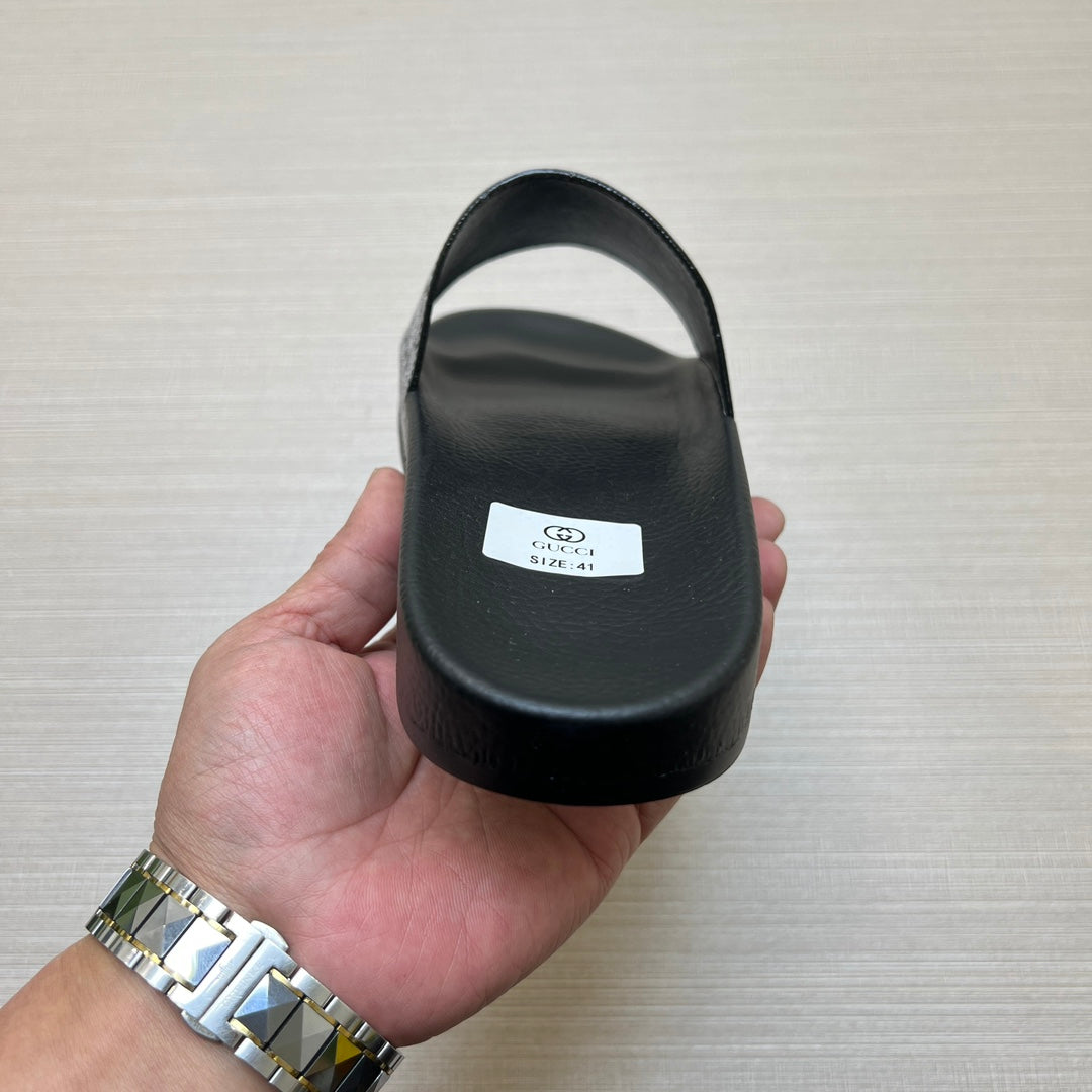 5LB235ZDE Stylish Slippers