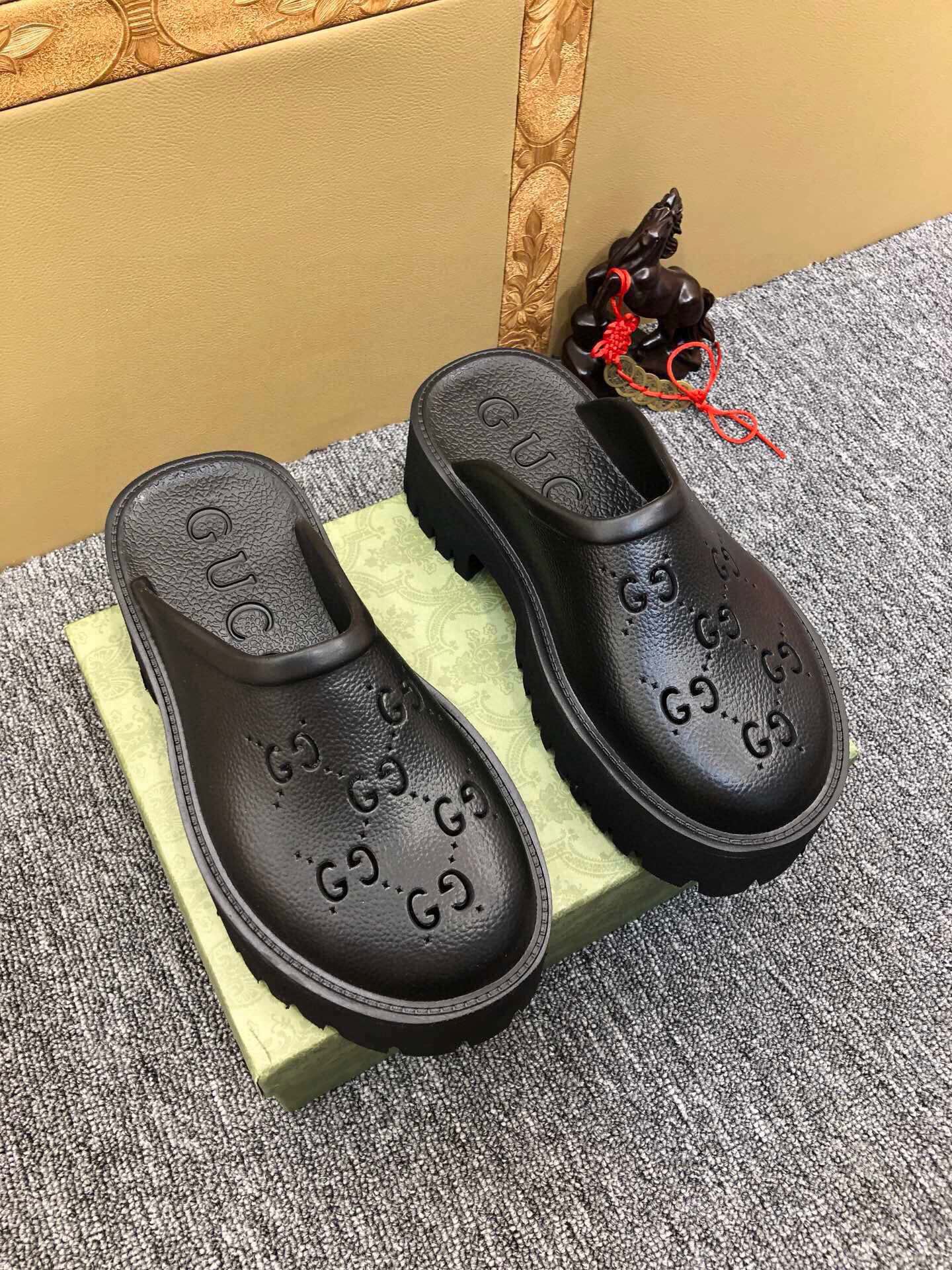 54B27ZDE Stylish Platform sole