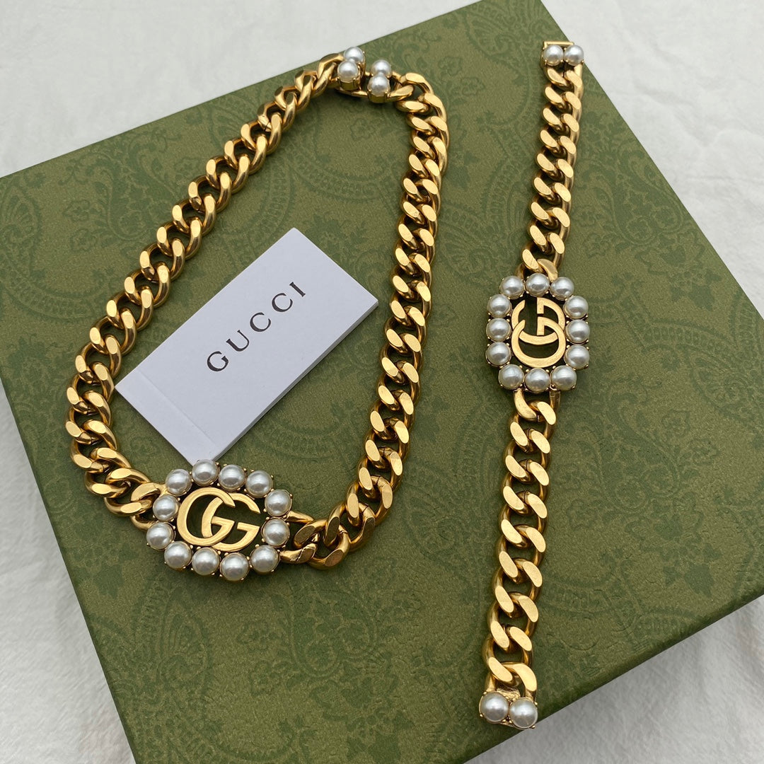 1B85XDE Stylish Bracelets