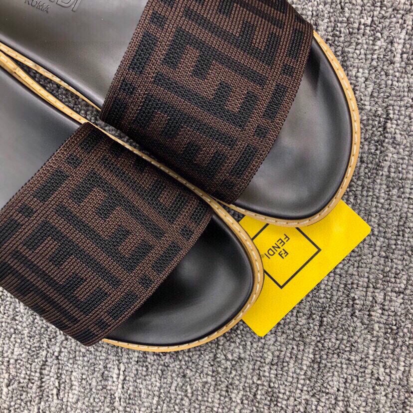 5XF102ZDE Stylish Slippers