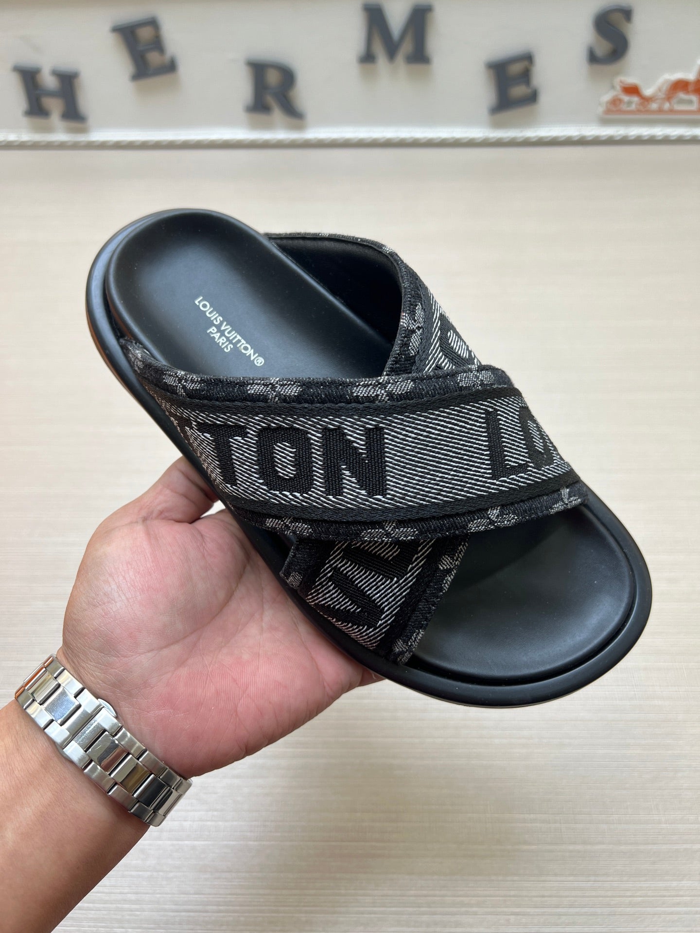 535ZE273ZDE Stylish Slippers