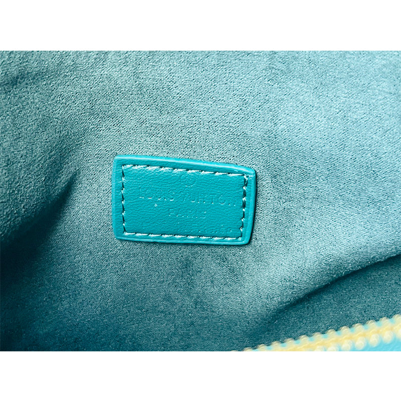 3E160BDE Stylish leather bag 
